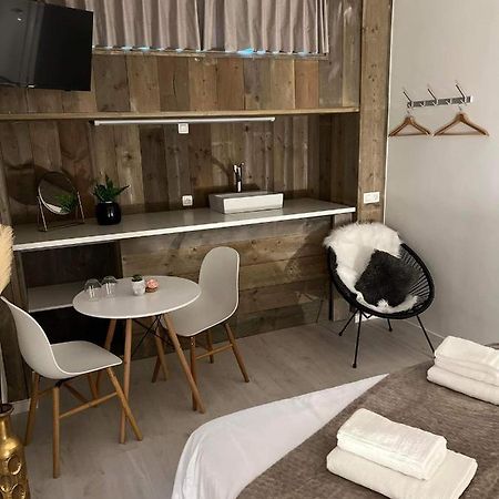 Ruime Luxe Kamer In Centrum Brugge Met Badkamer! Экстерьер фото