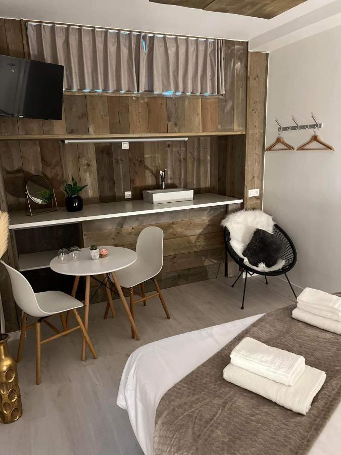 Ruime Luxe Kamer In Centrum Brugge Met Badkamer! Экстерьер фото